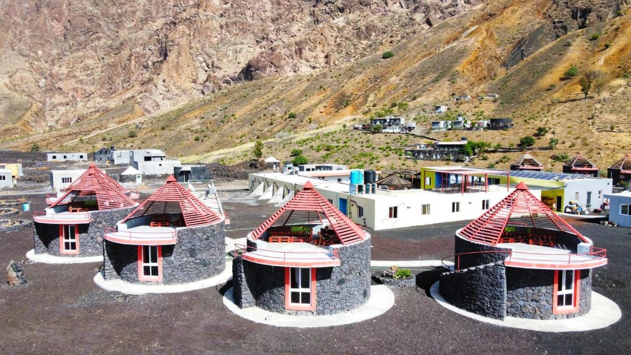 Casa Marisa 2.0 Hotel Portela Luaran gambar