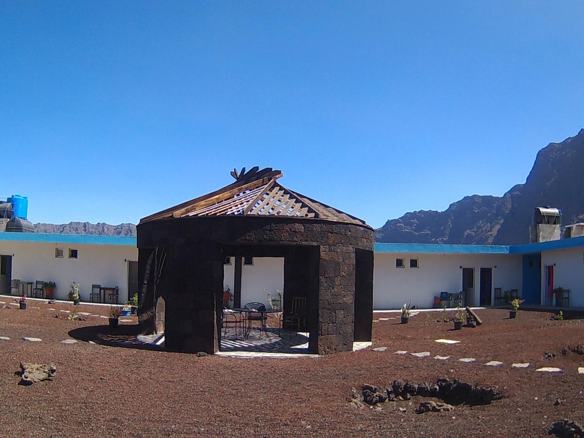 Casa Marisa 2.0 Hotel Portela Luaran gambar